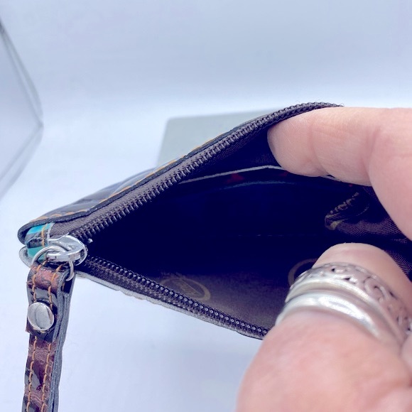 Ameri Leather Small Zipper Wallet With 2 Pockets On Inside Blue Alligator Design - Picture 4 of 6